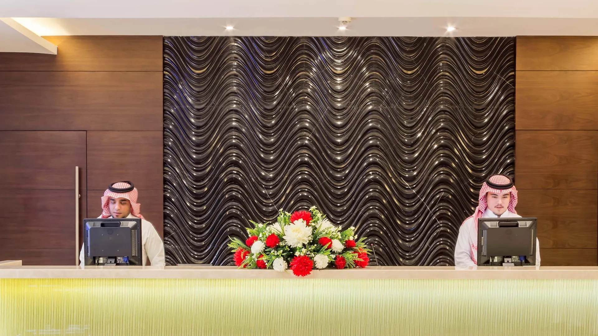 M Hotel Makkah By Millennium Mecca 5*,
