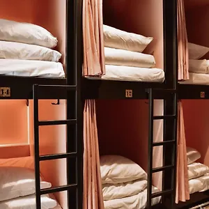  Hostel Durty Nelly's Hollanda