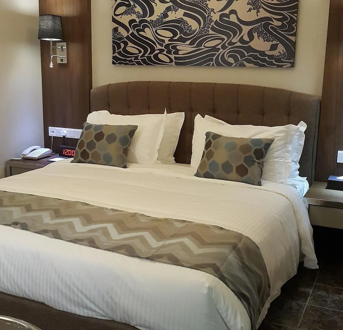 M Hotel Makkah By Millennium Mekka 5*,