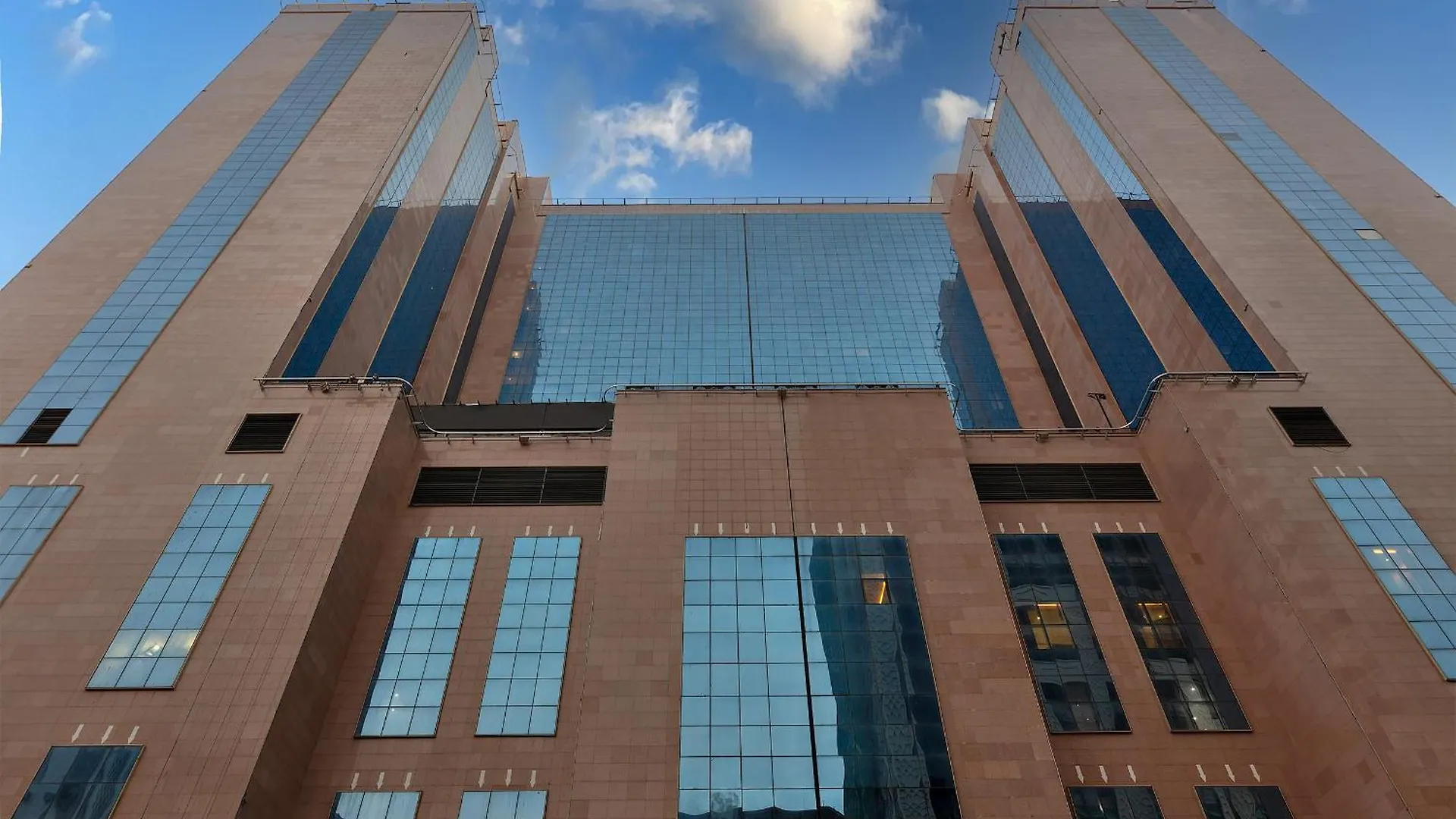 M Hotel Makkah By Millennium Mecca