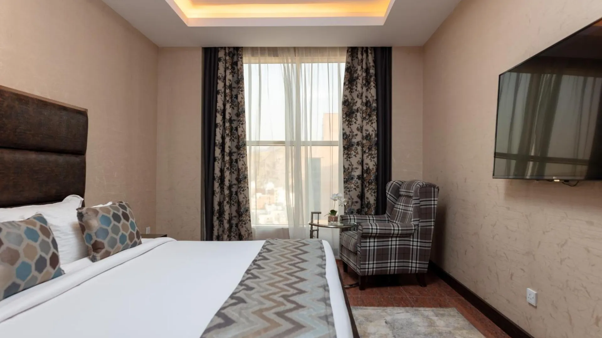 M Hotel Makkah By Millennium Mekke 5*,